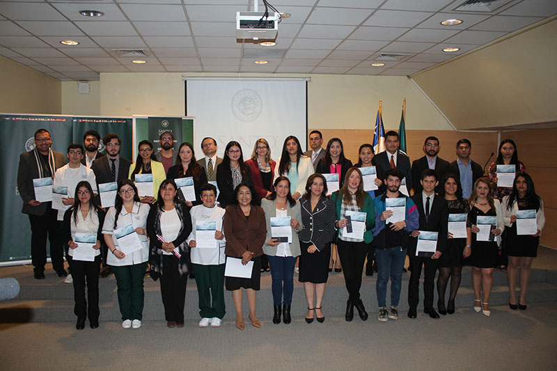 Santo Tomás Valdivia premió a sus alumnos destacados