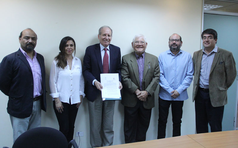 Técnico en Trabajo Social firmó convenio con Corporación Gabriela Mistral