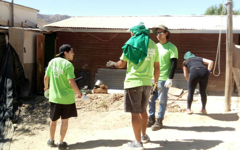 Andrés Páez, voluntario en trabajos de verano: “Queremos que la gente quede contenta con nuestro trabajo”