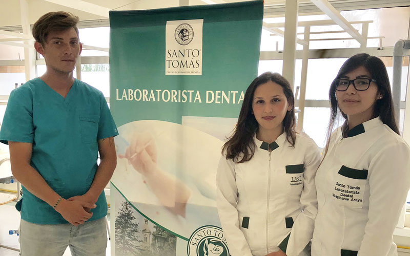 Alumnos de Laboratorista Dental confeccionaron férulas para tratar bruxismo de colaboradores de Santo Tomás La Serena