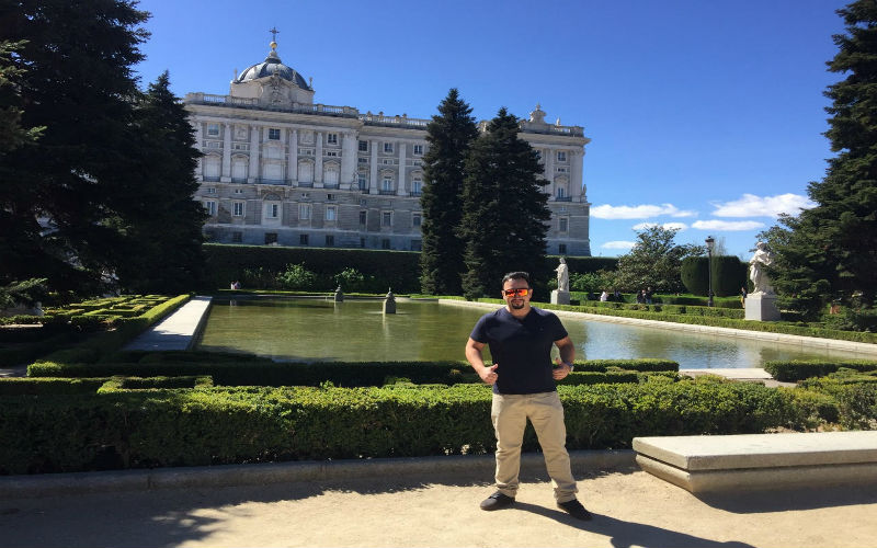 Rodrigo Fernández, estudiante de Ingeniería Comercial UST: “A través de Santo Tomás Los Ángeles estudié en una de las mejores Escuelas de Negocios del mundo”