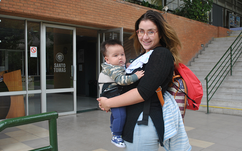 Tamara Sepúlveda, estudiante de Terapia Ocupacional: “Una no puede complicarse y dejar de vivir por tener un hijo”