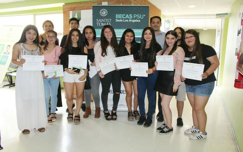 Santo Tomás Los Ángeles entregó Becas PSU a nuevos estudiantes de Pregrado