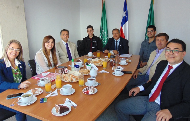Alumnos Premio Sello 2018 Santo Tomás Ovalle recibieron congratulaciones de autoridades tomasinas