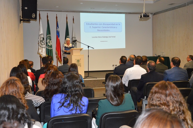 Con clase magistral sobre inclusión en la educación superior Santo Tomás Ovalle inauguró año académico 2018