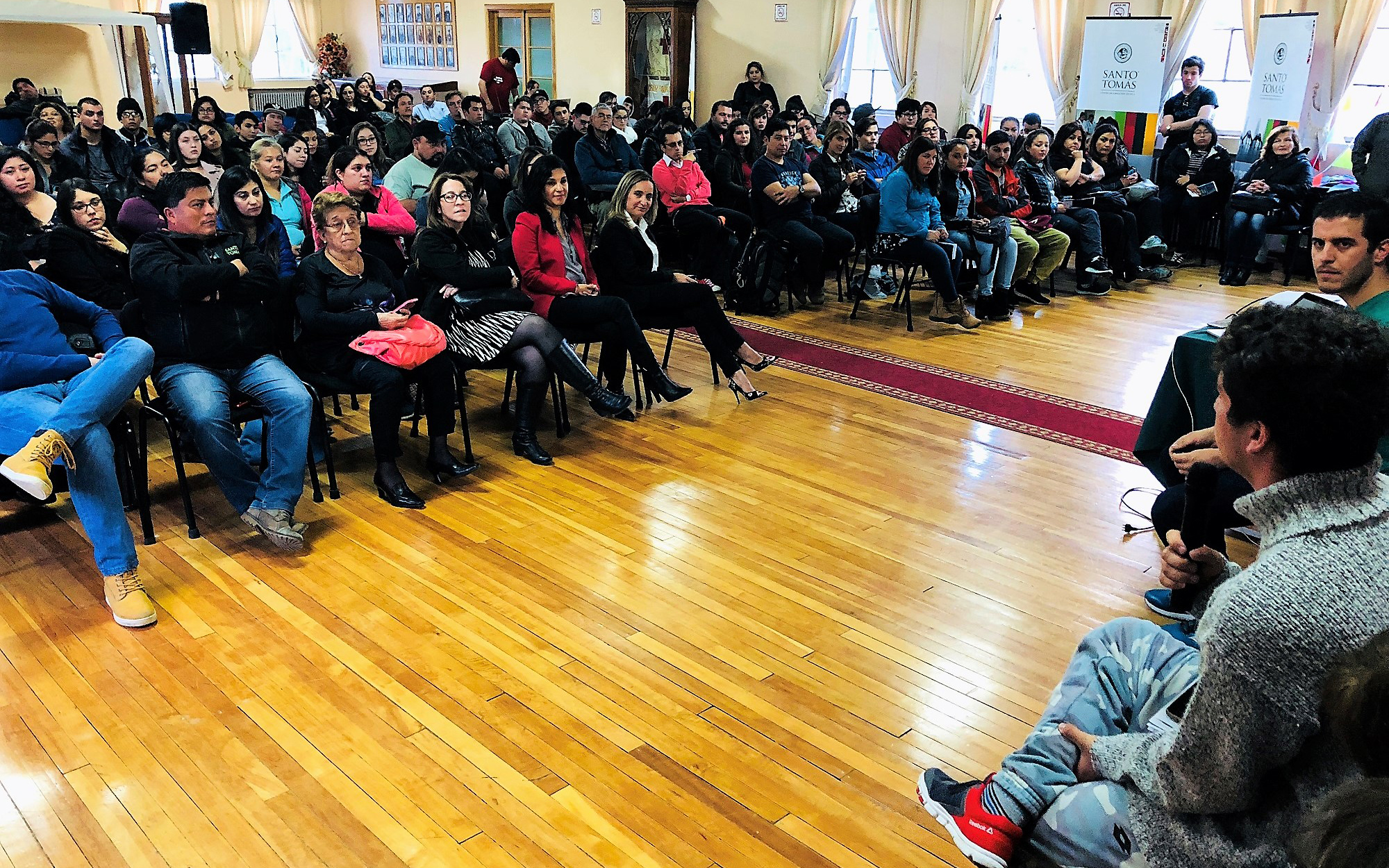 Santo Tomás Punta Arenas da la bienvenida a alumnos nuevos con charla motivacional