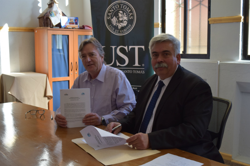 Medicina Veterinaria de UST renueva convenio con Municipio de Frutillar
