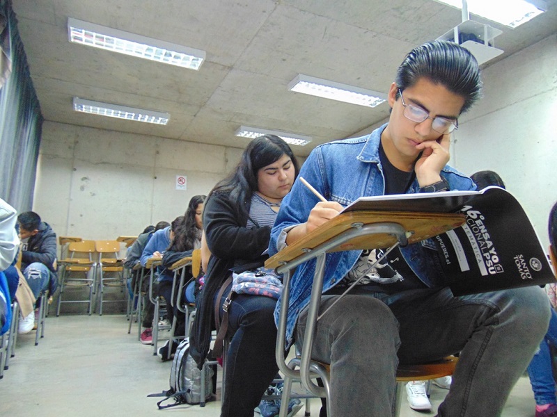 Estudiantes limarinos rindieron 16° Ensayo Nacional PSU Santo Tomás