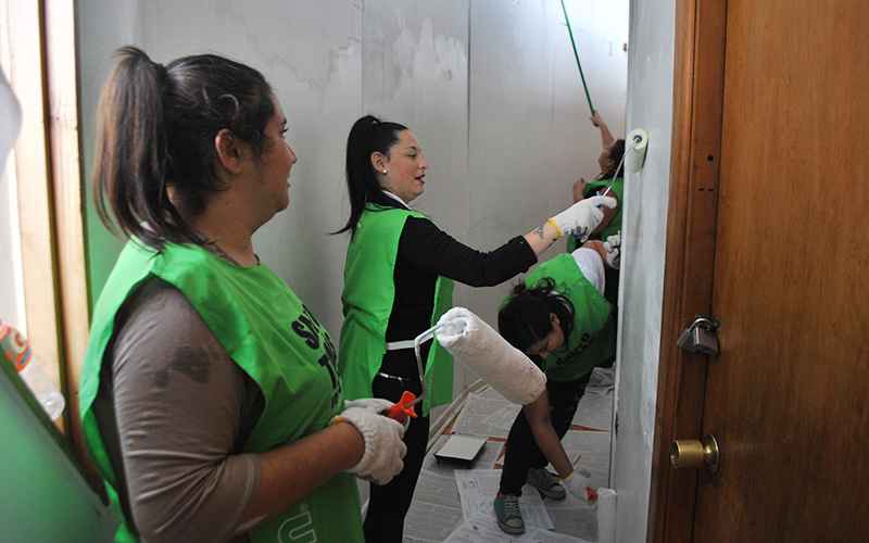 Alumnos diurnos y vespertinos cerraron el “Mechoneo Solidario” de Santo Tomás Viña del Mar con visita a Casa de Acogida al Migrante de Valparaíso