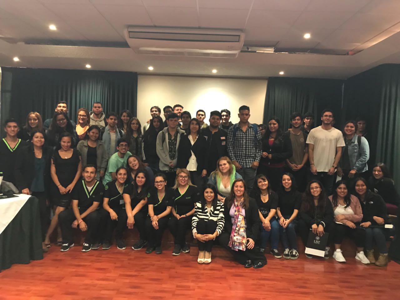 Escuela de Kinesiología de la UST realizó jornada de actualización