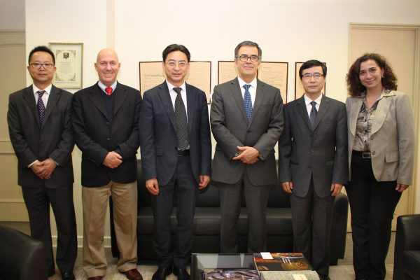 Universidad de Finanzas de Guangdong firma convenio internacional con la UST