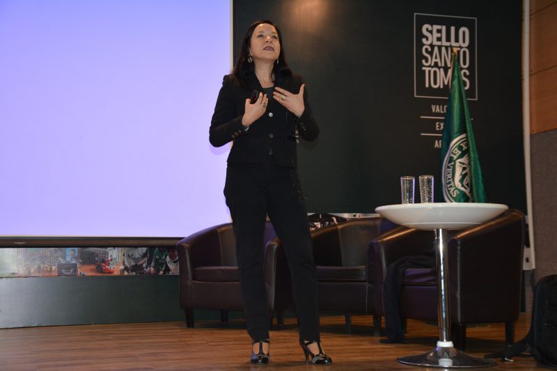 Experta en psicología educacional dictó seminario en Concepción