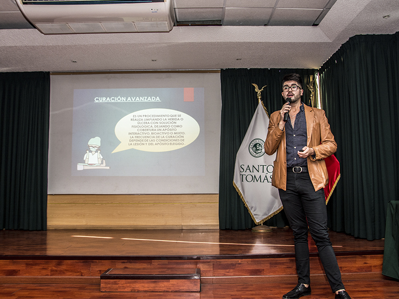 Escuela de Enfermería realiza jornadas académicas en el marco del internado intrahospitalario