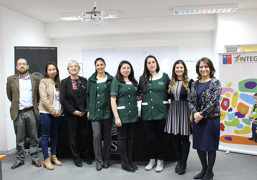 Educadoras de Párvulos de Los Ríos investigan sobre competencias socioemocionales en el educador