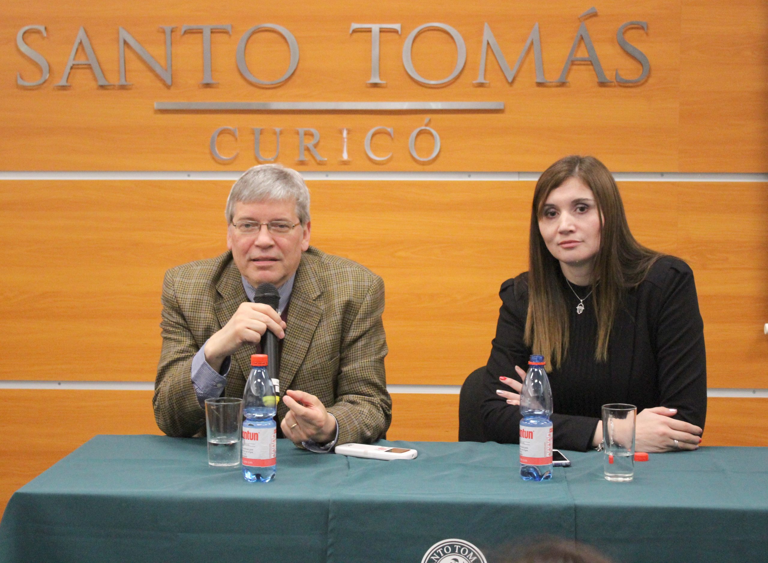 Curso gratuito sobre epilepsia en el IP y CFT Santo Tomás Curicó