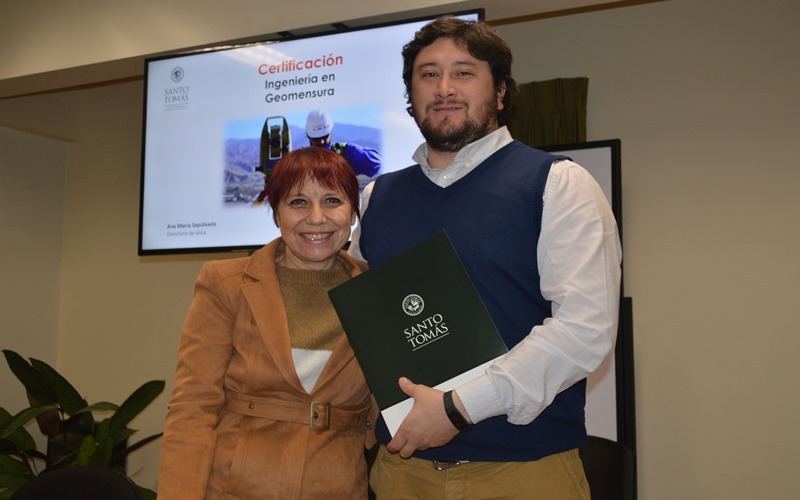 Egresados de Ingeniería en Geomensura de IP Santo Tomás Temuco fueron certificados en competencias específicas