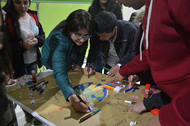 Profesionales se capacitan en Pedagogía 3000: La educación del tercer milenio