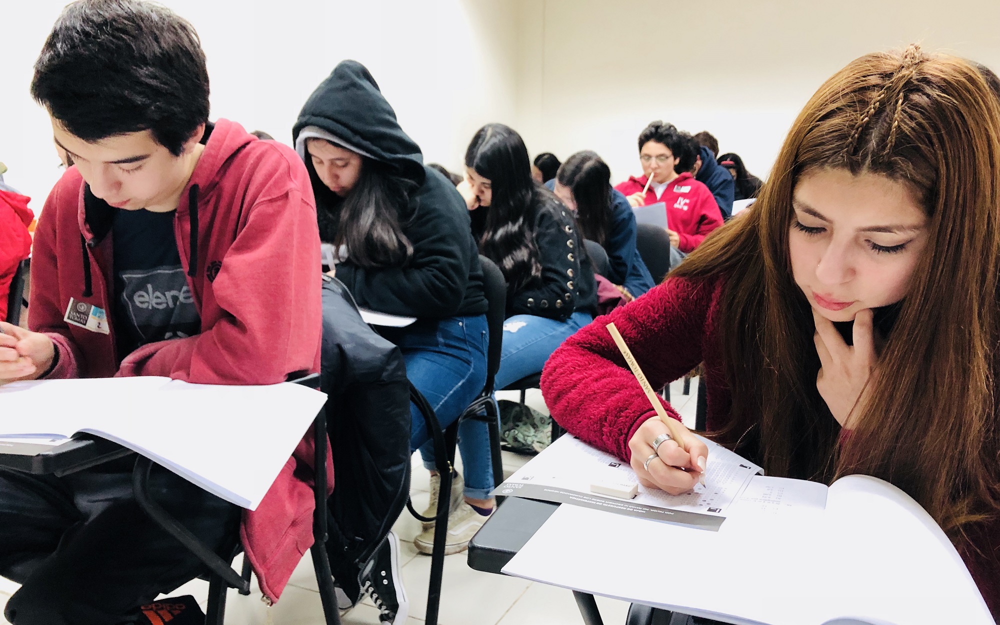 Más de 130 jóvenes rindieron Ensayo PSU Vespertino