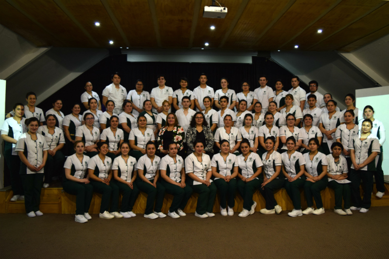 Futuros Técnicos en Enfermería celebran el inicio de sus prácticas curriculares