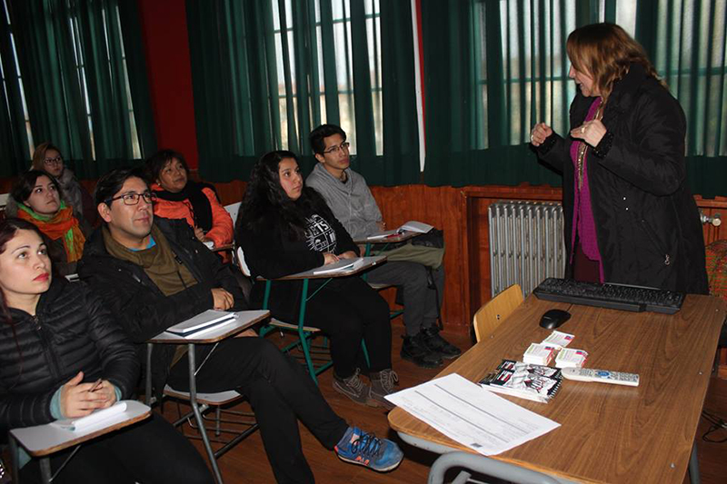 Estudiantes se capacitan como monitores en prevención de VIH