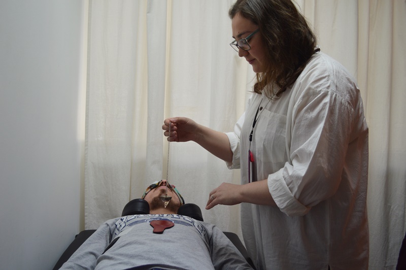 “Me encanta hacer Terapias Complementarias porque veo cambio en los pacientes”