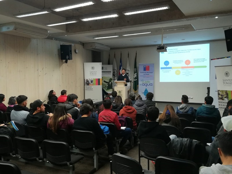 Seminario destaca la importancia de servicios públicos para el área agrícola
