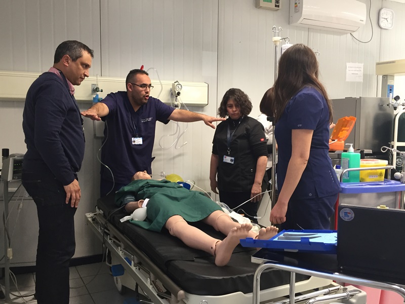 Santo Tomás impartió curso de simulación clínica a profesionales del Hospital Dr. Sótero del Río
