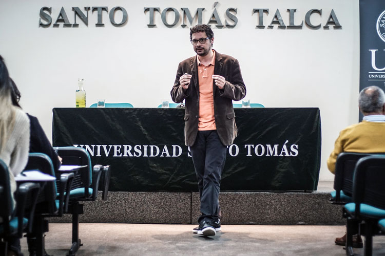 Dr. Carlos Mellado: “Yo desmitificaría el tema de la adolescencia como una etapa más complicada que las otras”