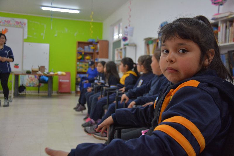 Tomasinos comprometidos con la salud de escolares de Isla Santa María