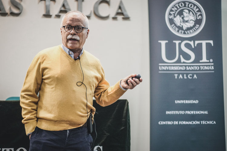 Manuel Aguilar: “Una población poco preparada en el ámbito matemático es una población más vulnerable”