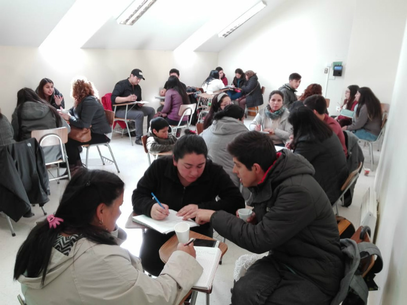 Prácticas profesionales potencian competencias de futuros administradores