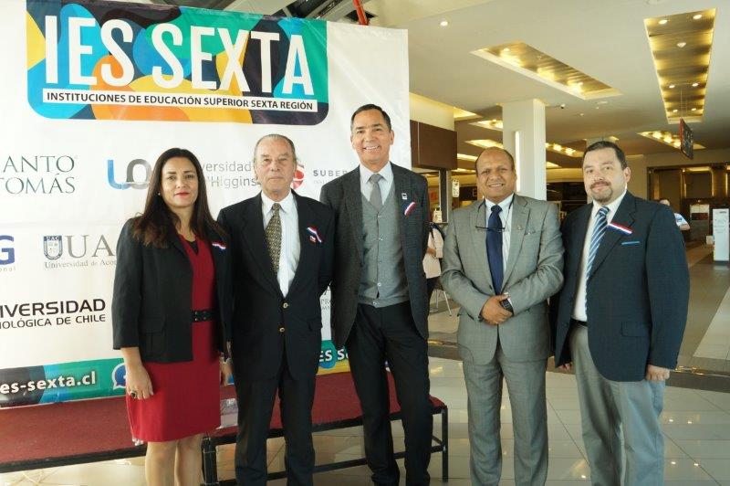 Santo Tomás presente en Feria regional de Educación Superior
