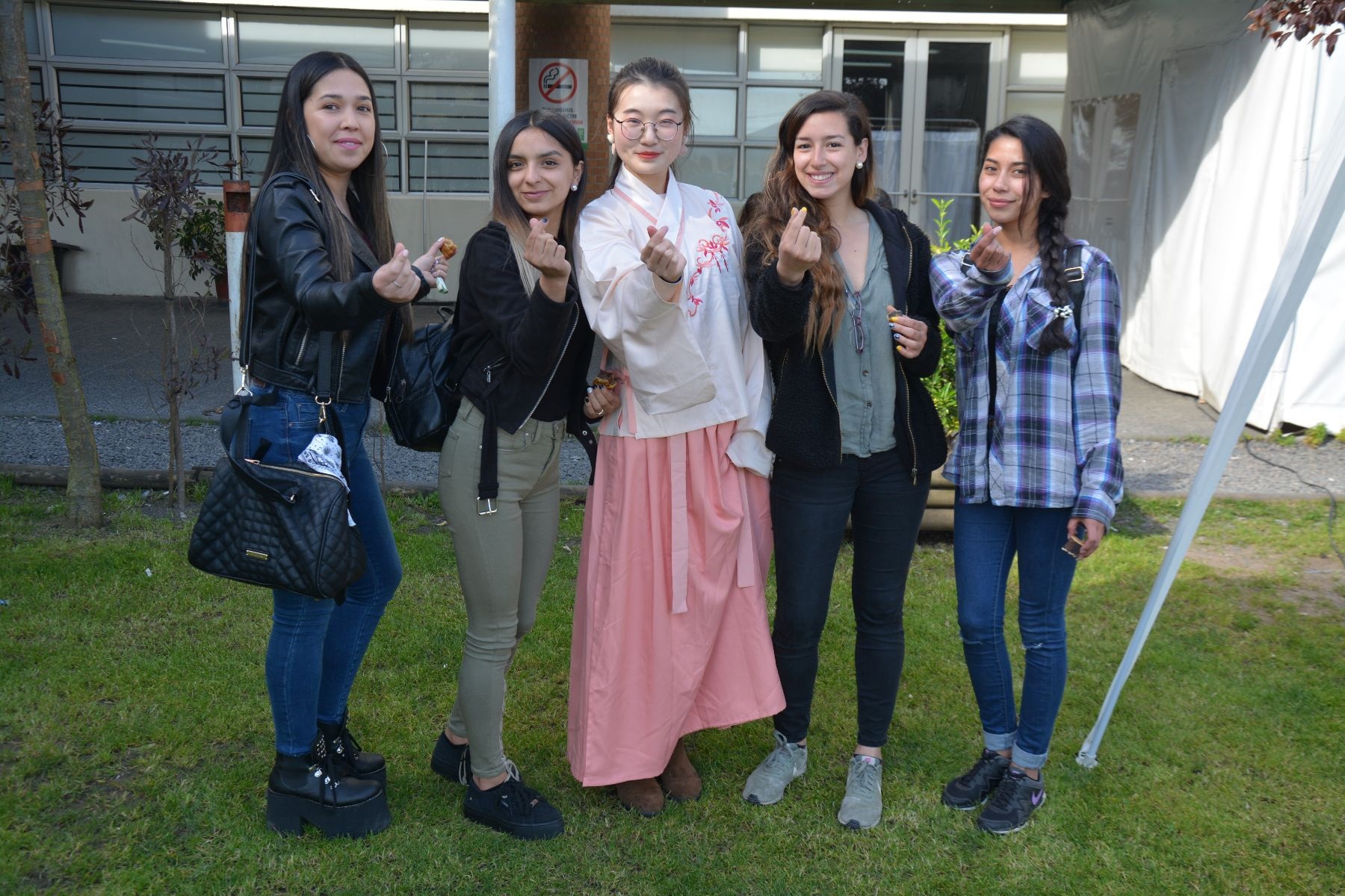 Compartiendo música y comida típica Instituto Confucio celebró el Medio Otoño en Concepción