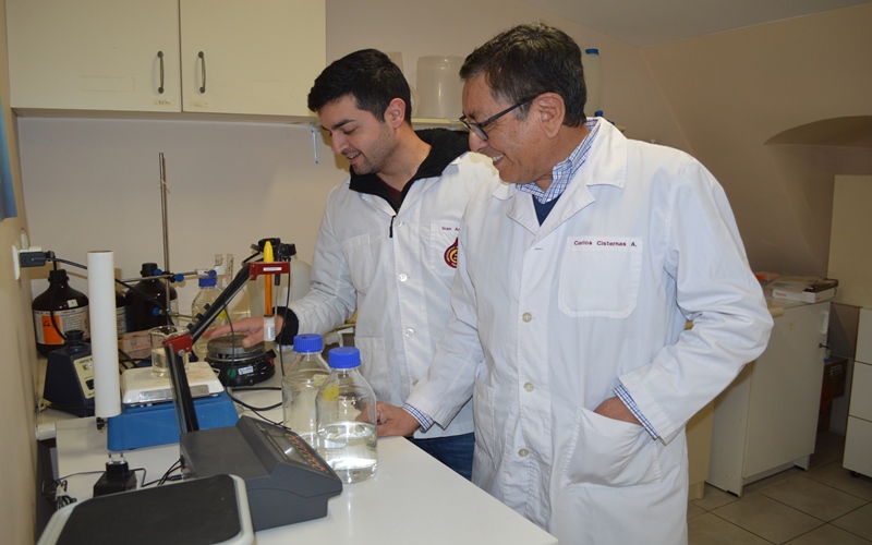 Investigación de la UST Temuco sobre transferencia de anticuerpos maternos fue premiada en Congreso de Inmunología de Lima