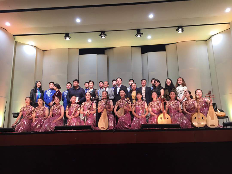 Melodías de China repletaron el Teatro Regional de Rancagua