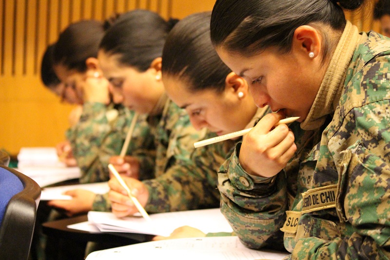 Soldados conscriptos del Ejército de Chile rindieron ensayo PSU en Santo Tomás San Joaquín