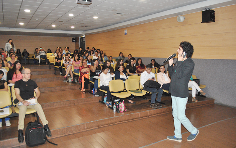 Seminario en Santo Tomás Viña del Mar analizó el bullying y el ciberbullying en Chile bajo la mirada de tres especialistas