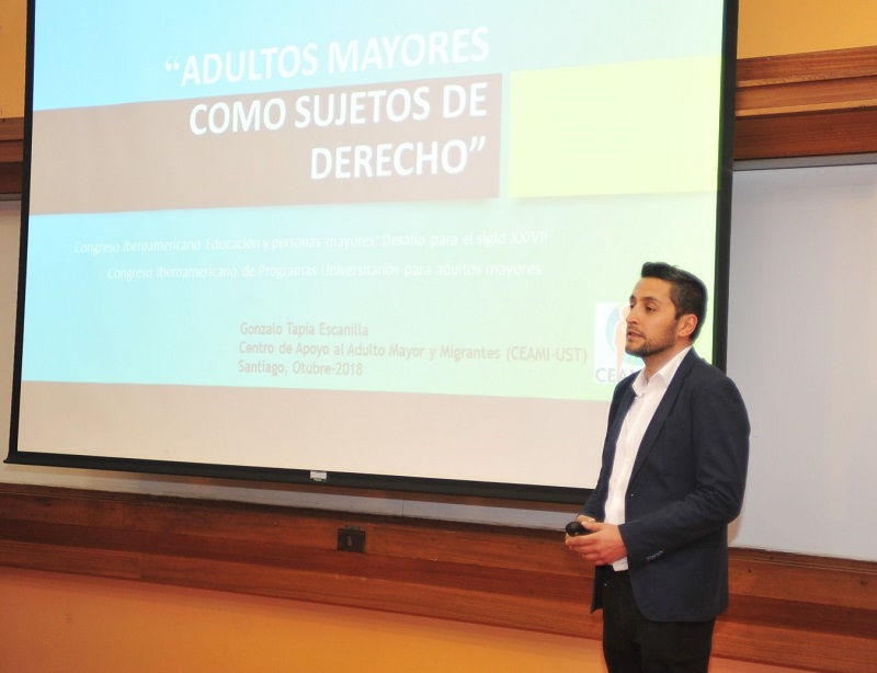 Docente UST Santiago en Congreso Iberoamericano: Personas Mayores deben conservar derechos como cualquier persona
