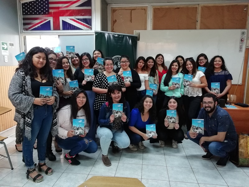 Estudiantes de Psicopedagogía de Arica se unen al programa de lectura “Diálogo en Movimiento”