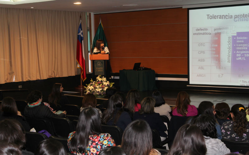 Santo Tomás Los Ángeles impulsó Jornada Pediátrica abordando los alcances de las enfermedades metabólicas en recién nacidos
