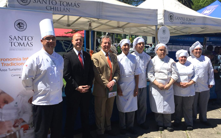 Santo Tomás participó de Gobierno en Terreno con foco en alimentación saludable