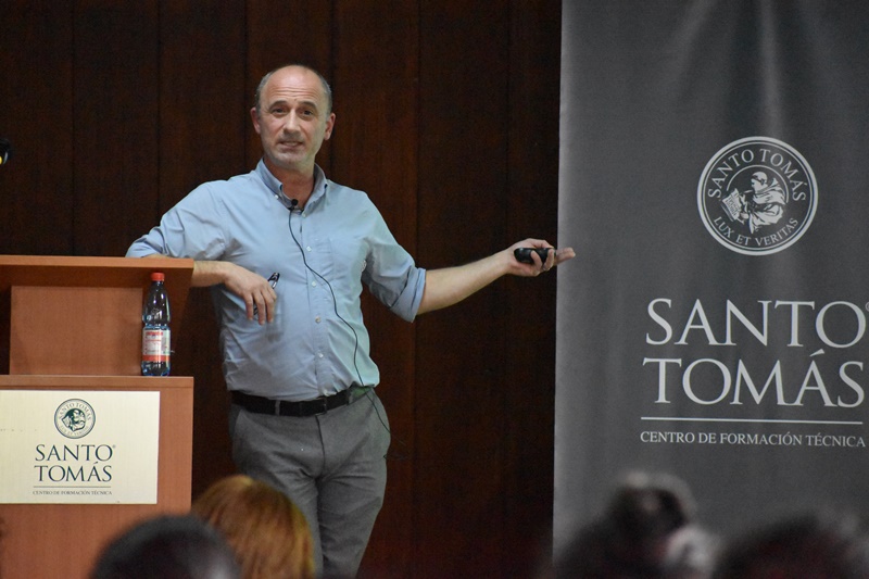 Santo Tomás realizó seminario internacional del modelo Hospital Amigable