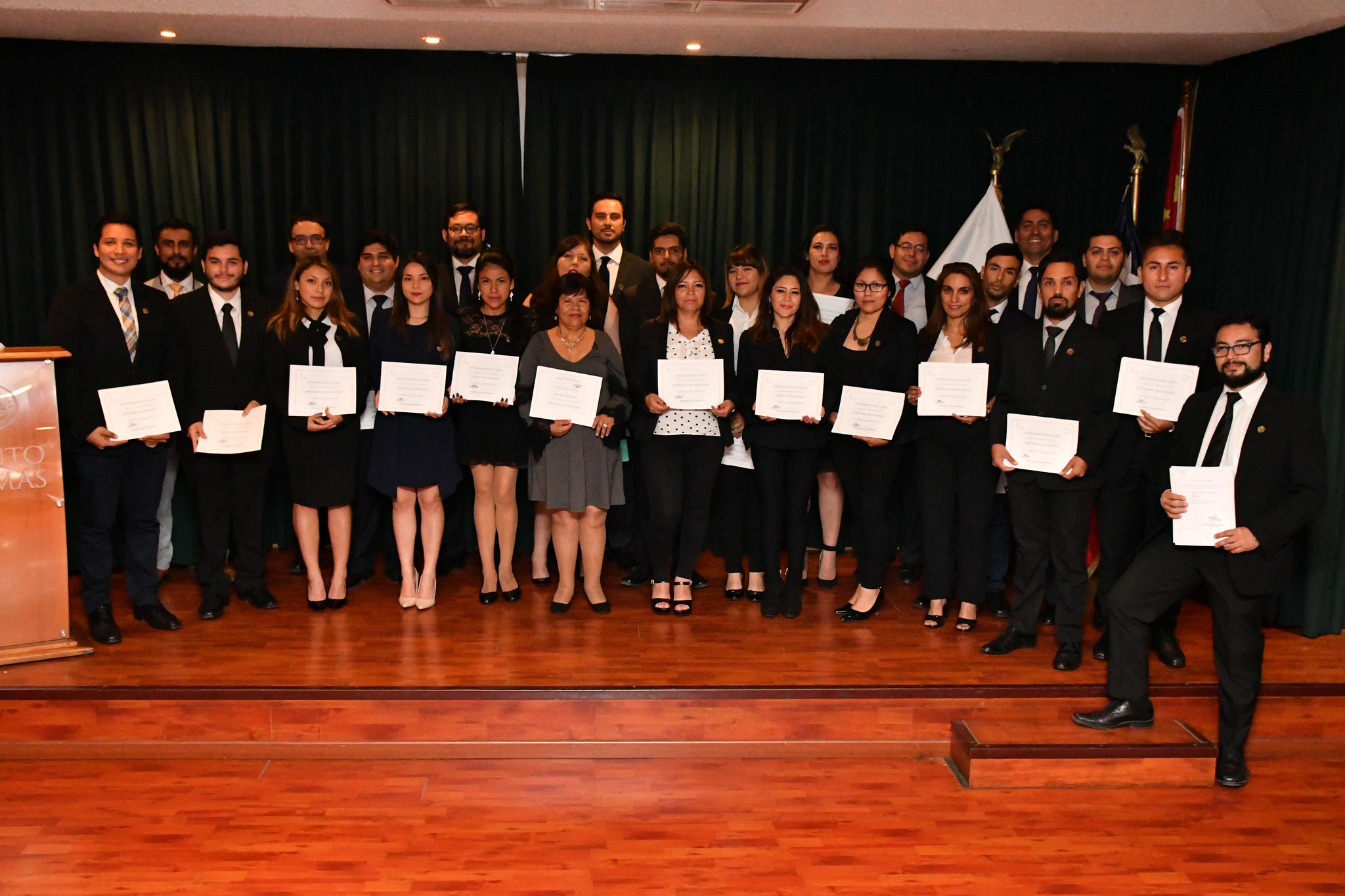 Estudiantes de la escuela de derecho celebran tradicional "ius postulandi"