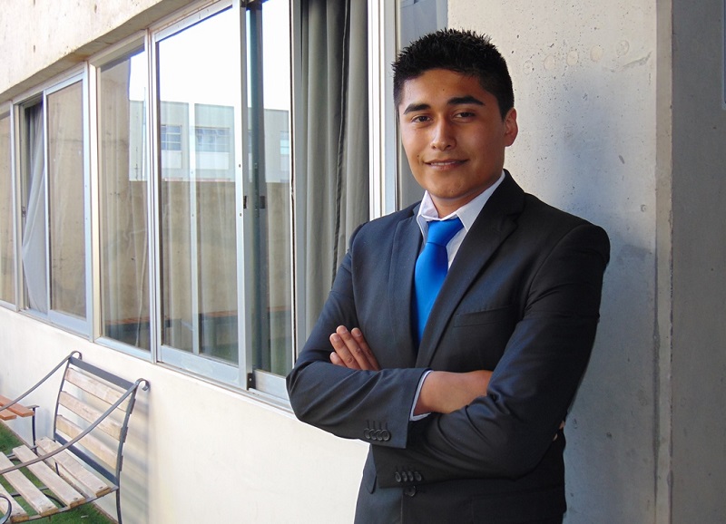 Joven ovallino desarrolla sistema de monitoreo para reutilización de aguas grises en El Guindo