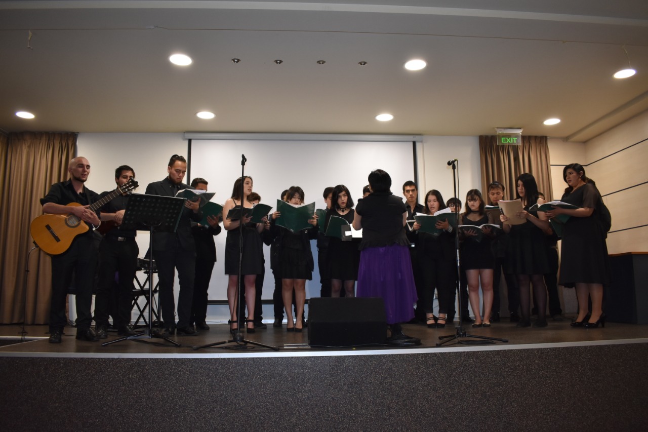 Coro conmemoró sus 10 años con muestra de villancicos