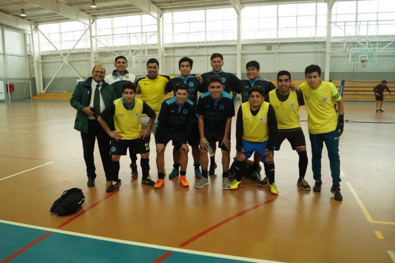 Doble triunfo para Santo Tomás en Futsal