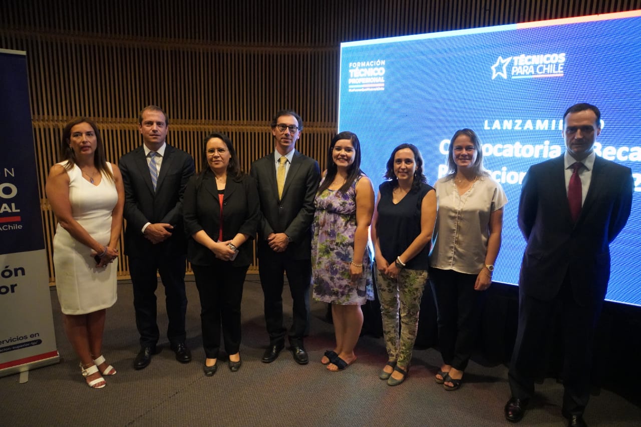 Ministerio de Educación abre convocatoria para Beca Técnicos para Chile 2019