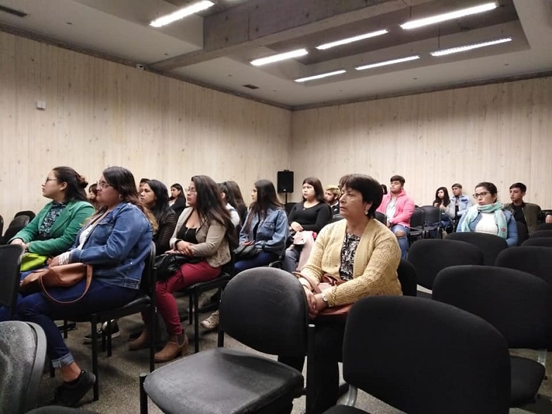 Futuros estudiantes de Técnico en Trabajo Social reflexionaron sobre la violencia de género