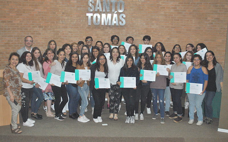 Alta participación en curso de “Universidad en Verano” organizado por Santo Tomás Viña del Mar