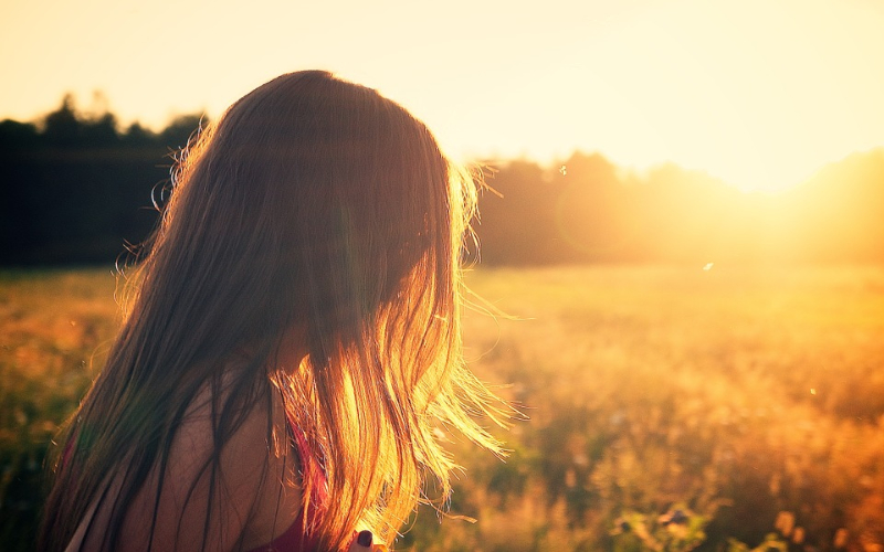 ¿Cómo prevenir las consecuencias de una exposición prolongada al sol?